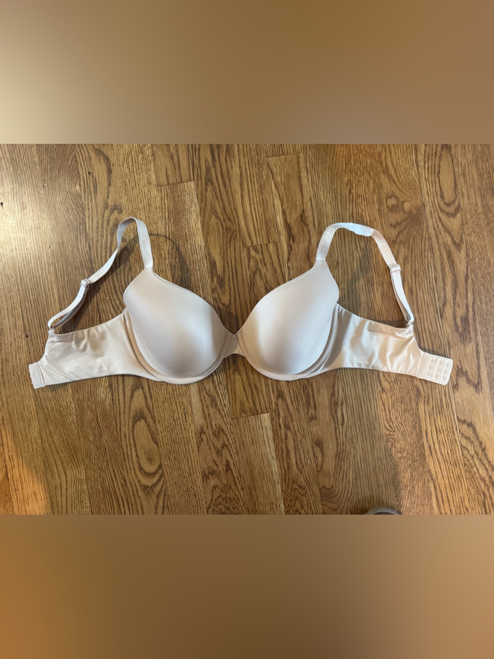 Calvin Klein Light Cream Molded T-Shirt Bra